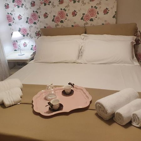 Casa Vacanze Aci Trezza In Front Of The Sea 아치카스텔로 외부 사진