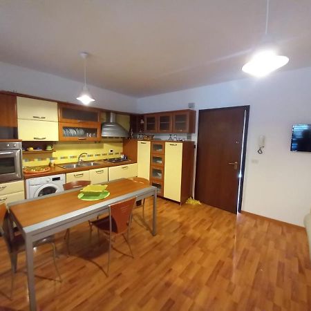 Casa Vacanze Aci Trezza In Front Of The Sea 아치카스텔로 외부 사진