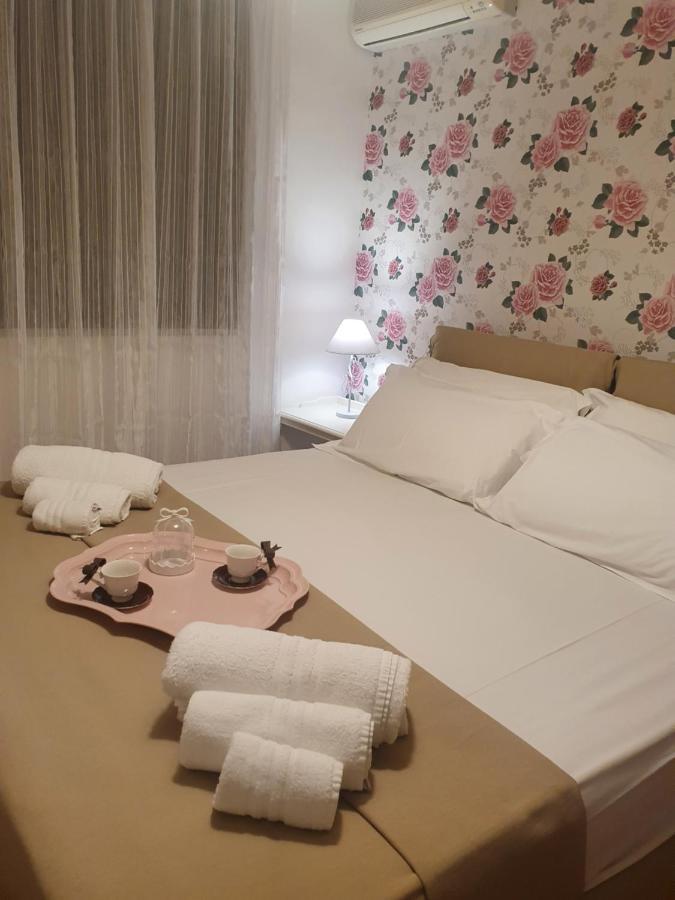 Casa Vacanze Aci Trezza In Front Of The Sea 아치카스텔로 외부 사진